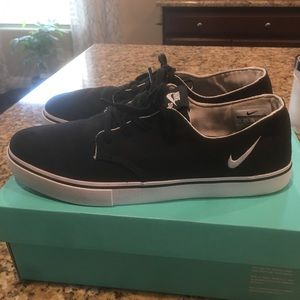 NIKE SB BRAATA LR CANVAS